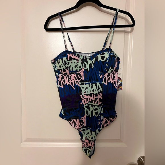 Glamrocks thong bathing suit (NWT) size large - Picture 1 of 9